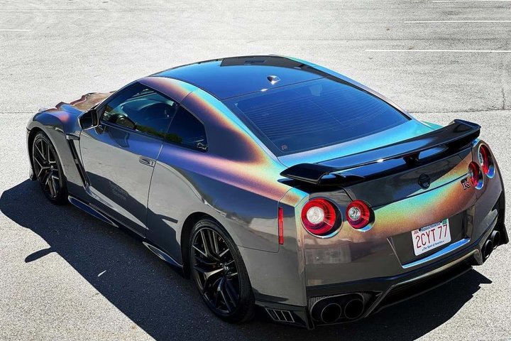 Avery Dennison Gloss Metallic Pride Prismatic Grey3