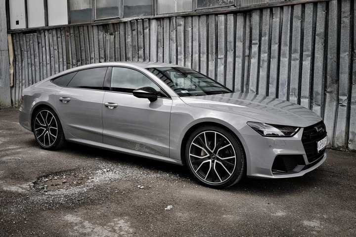 Nardo Grey Svetlo Siva sjaj folija- Avery Dennison Rock Grey Gloss12