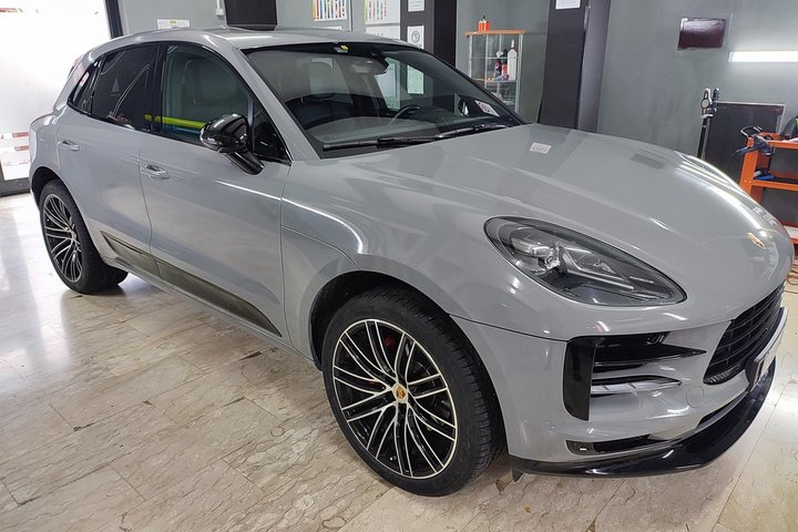 Nardo Grey Svetlo Siva sjaj folija- Avery Dennison Rock Grey Gloss13