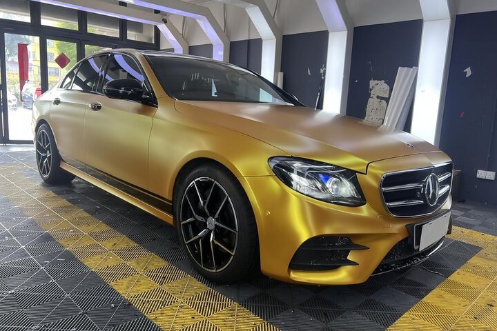 Avery Dennison Satin Metallic Energetic Yellow9