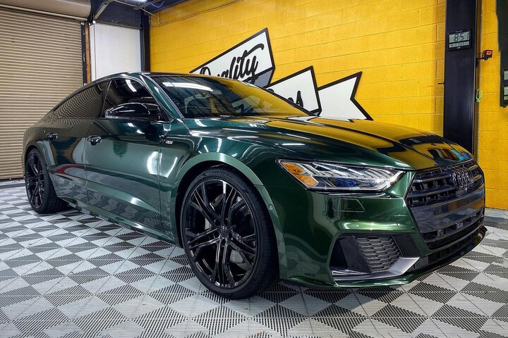 Mactac - Gloss Metallic Racing Green3